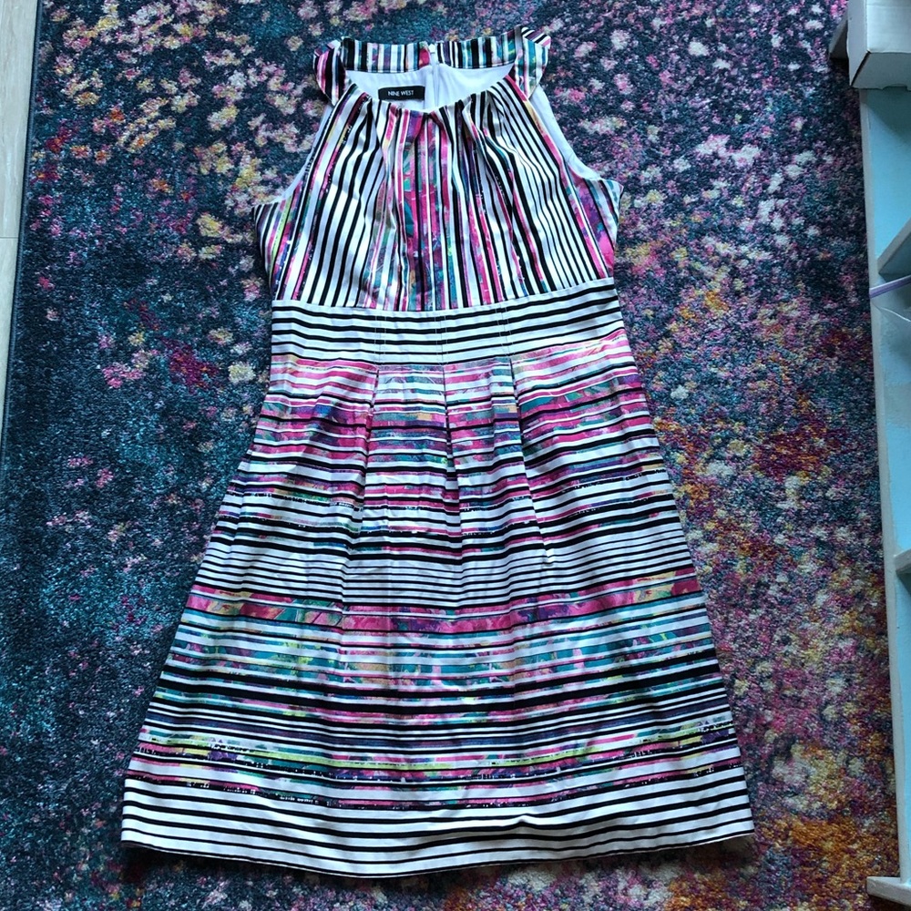 Colorful striped dress with pockets!